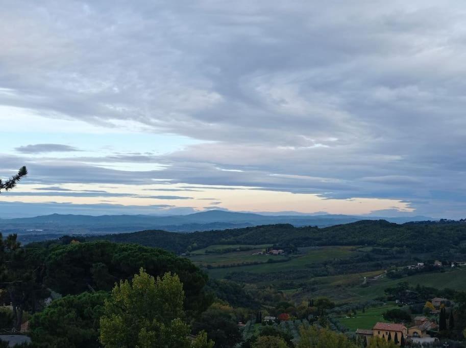 Splendido Ampio Appartamento A Montepulciano Stazione Exterior foto